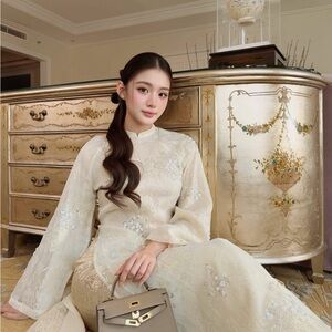 & Other Stories Cream Floral Dress